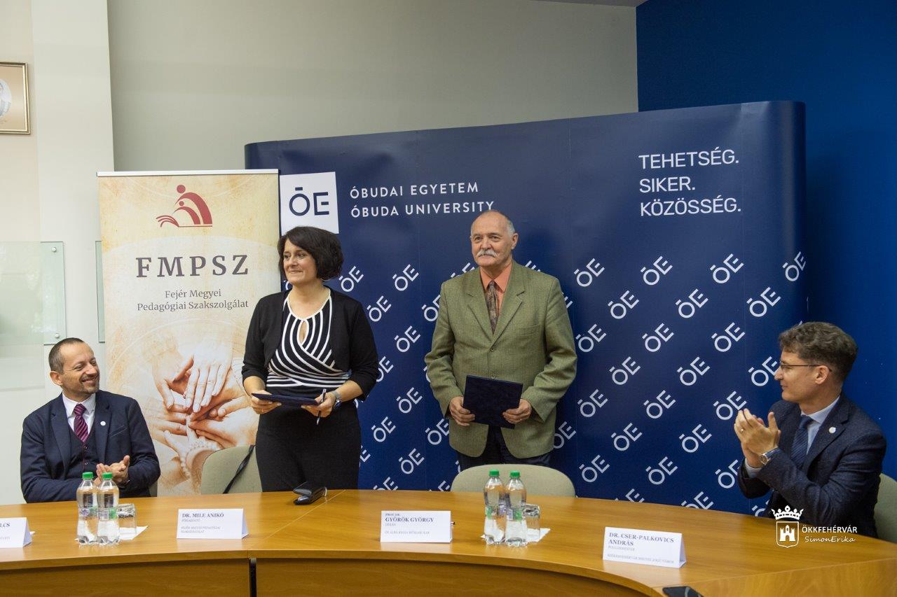 Együttműködik a Pedagógiai Szakszolgálat és az Óbudai Egyetem